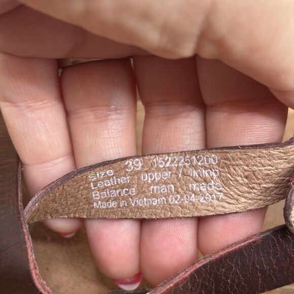 Dansko Vivian Strappy Wedge Sandals Shoes Women’s Size 39 EU/8.5-9 US Burgundy - Picture 9 of 9